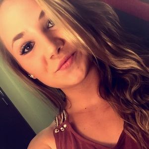 Meet your Posher, Brooke