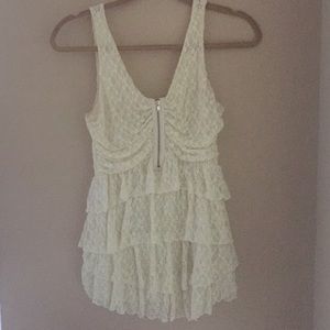 VS white lace tank!