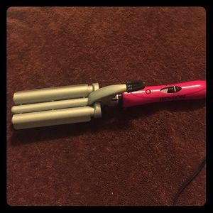 Revlon Triple Barrel Heat Wave Styler