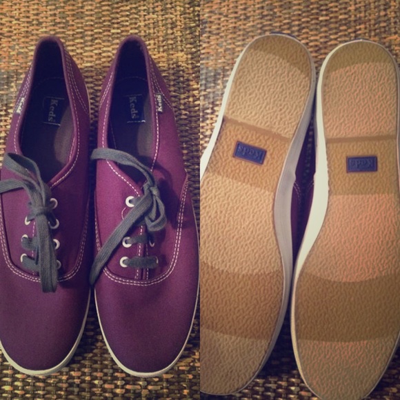 ‼️‼️FLASH SALE‼️‼️Plum Keds