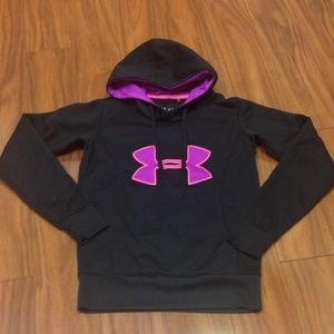Under Amour black hood sweater