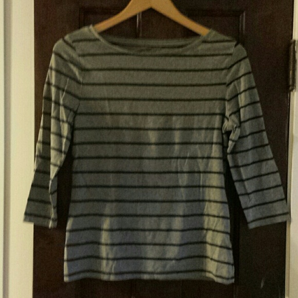 3/4 sleeve grey and black stripe top