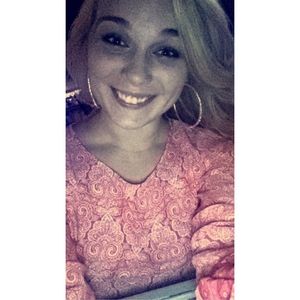 Meet your Posher, Laken skye