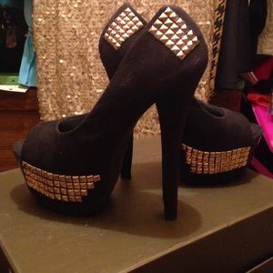 Sexy studded peep toe heels