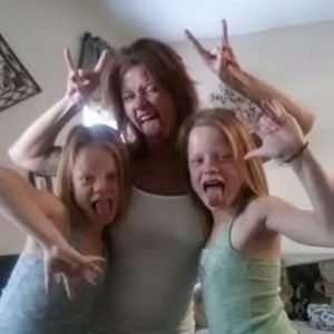 Meet your Posher, Emerson