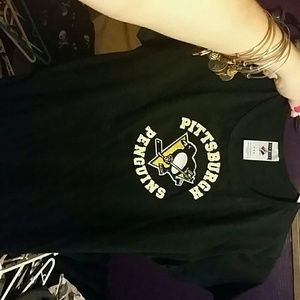 Pittsburgh penguins shirt!