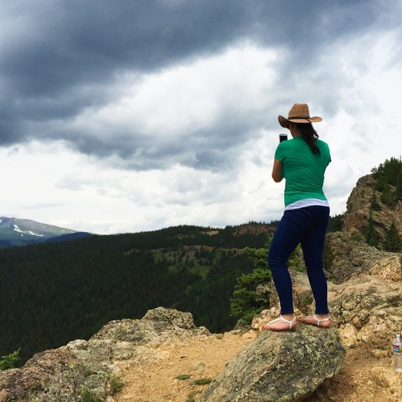 Meet your Posher, Carrie - Picture 3 of 4