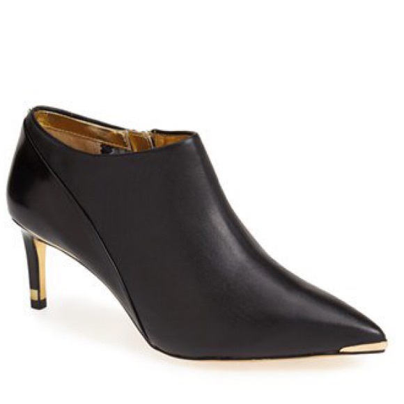 NEW‼️Ted Baker black leather booties