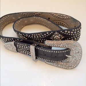 Rhinestone belt. Size L
