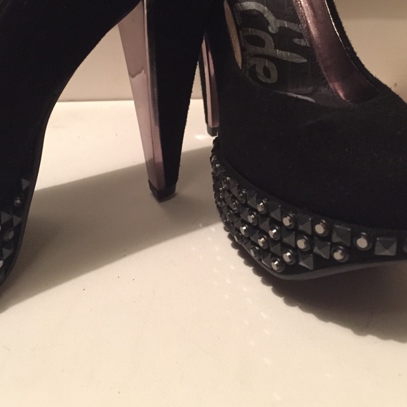 Sam Edelman studded black pumps - Picture 2 of 3