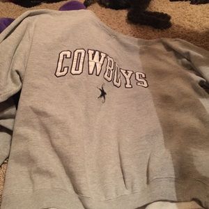 Dallas Cowboys sweatshirt