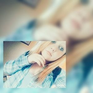 Meet your Posher, Amberay