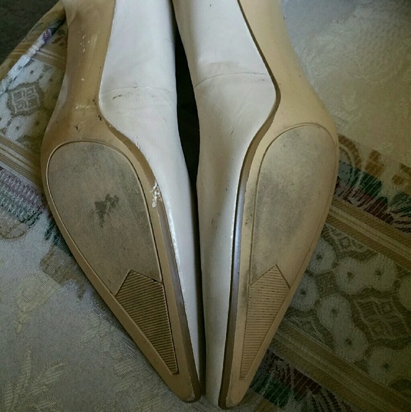 Beige Pumps - Picture 3 of 4