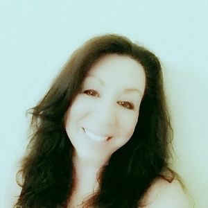 Meet your Posher, Brenda