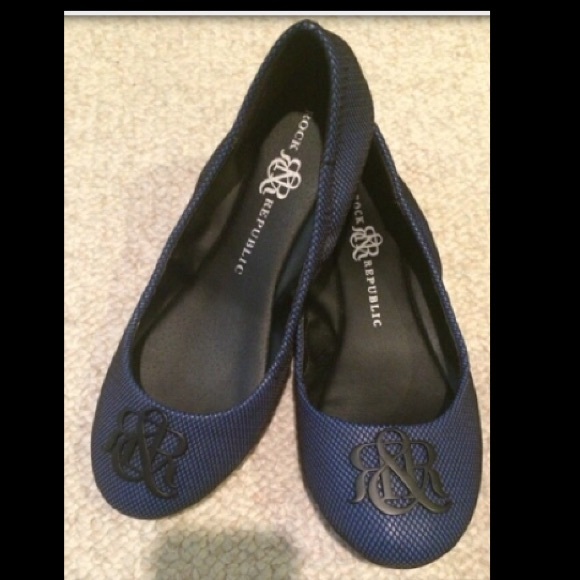 Rock Republic flats