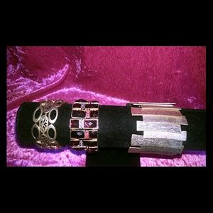 Gold bangle/braclet and rings. New