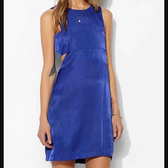Urban Outfitters Dresses & Skirts - Renn Banded Cutout Shift Dress