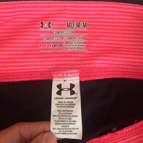 Under Armour compression crops nwot - Picture 2 of 3
