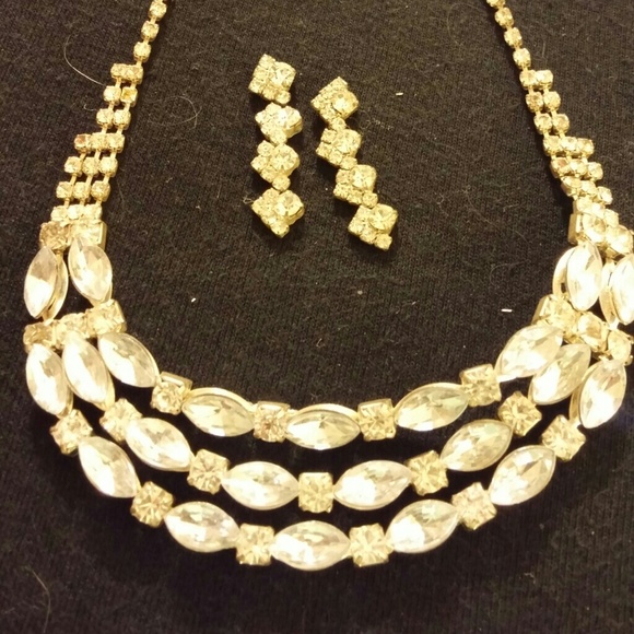 Necklace and Earring set - Picture 1 of 1