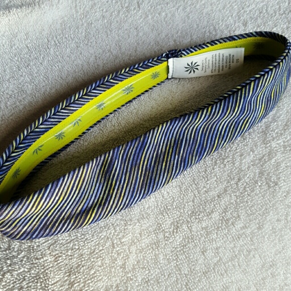 Athleta Accessories - NWOT Athleta headband