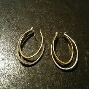 Earings