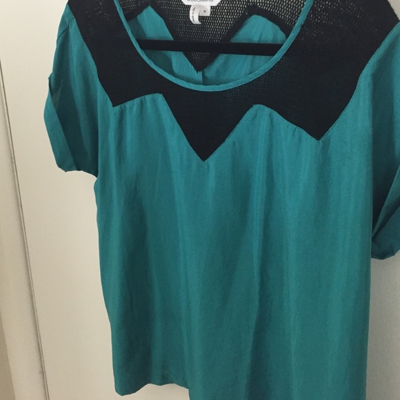 BCBGeneration turquoise top - Picture 4 of 4