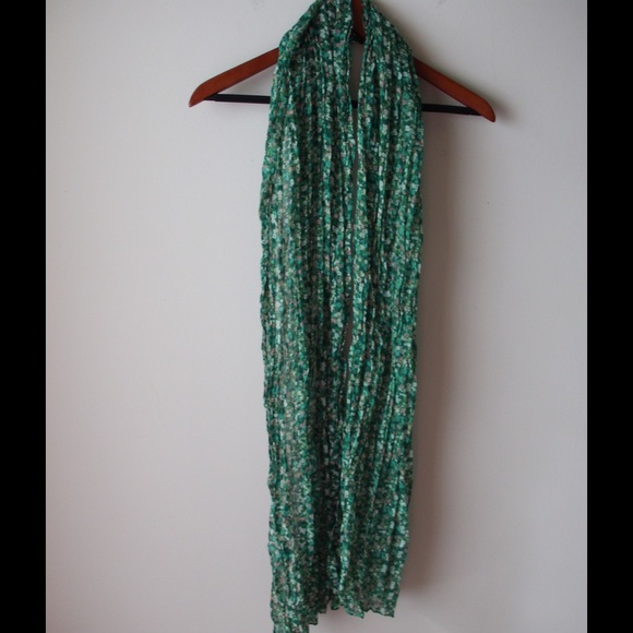 Printed scarf - Picture 3 of 3