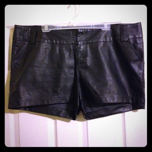 ❤️ Sexy Leather Shorts ❤️