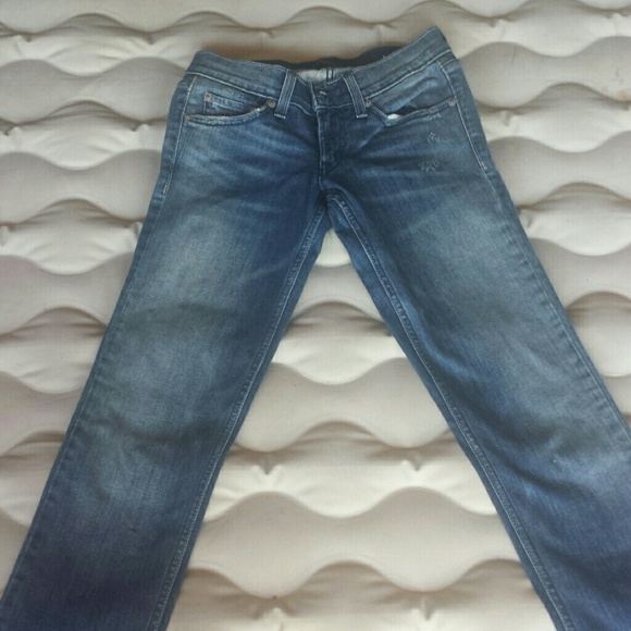 Super low levis