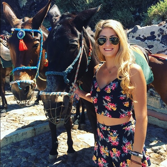 Meet your Posher, Chelsea - Picture 2 of 2