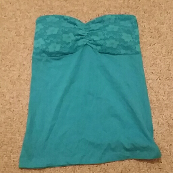 Strapless top