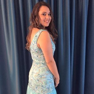 Meet your Posher, Rebecca