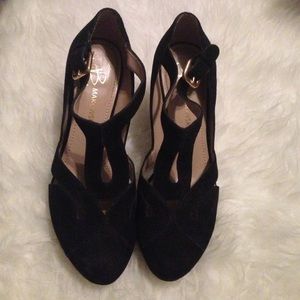 Black suede  pumps / heels / maryjane