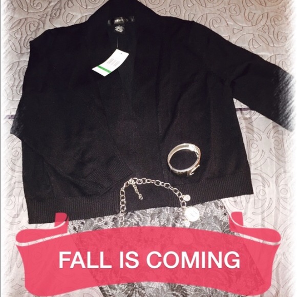 🌹89th&Madison Black Shrug NWT