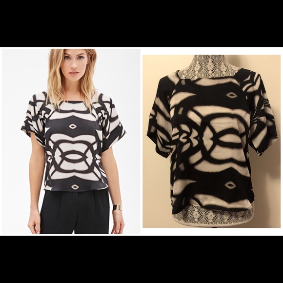 BUNDLED❗️F21 abstract shadow print blouse