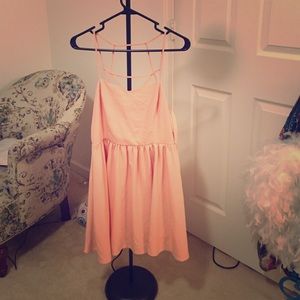 An adorable peach summer dress!