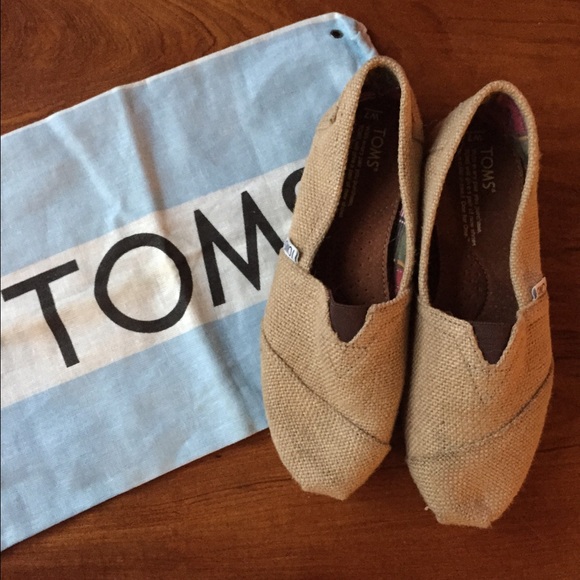 Burlap TOMS