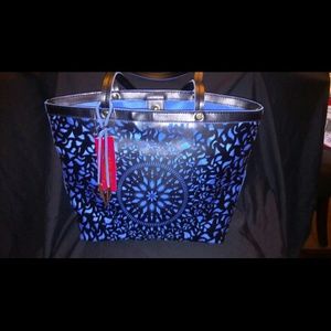 ✨Host Pick ✨ Carlos Santana Tote Handbag