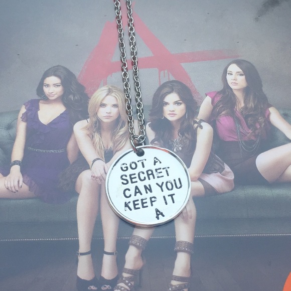 Pretty Little Liars Necklace