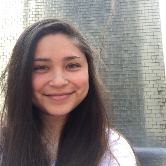 Meet your Posher, Shelly - Picture 3 of 6