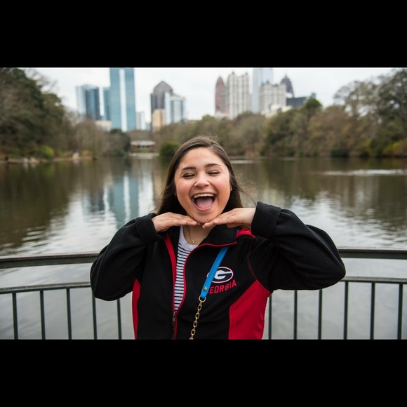 Meet your Posher, Shelly - Picture 5 of 6