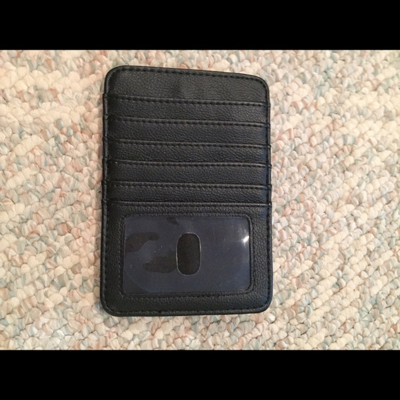 Wallets - Picture 2 of 4