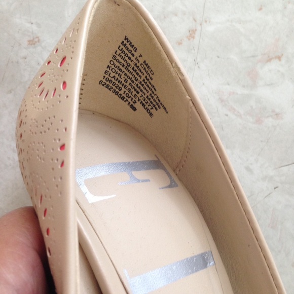 Pumps - Picture 2 of 2