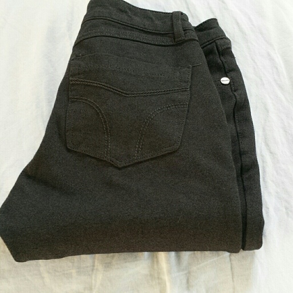 .......SOLD.......Dark gray stretchy pants