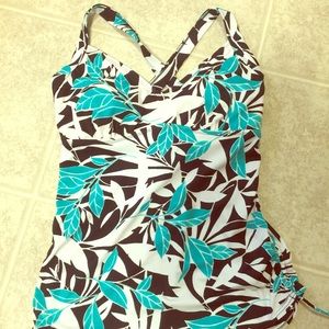 🆕Swimsuit Top w/ bra🆕