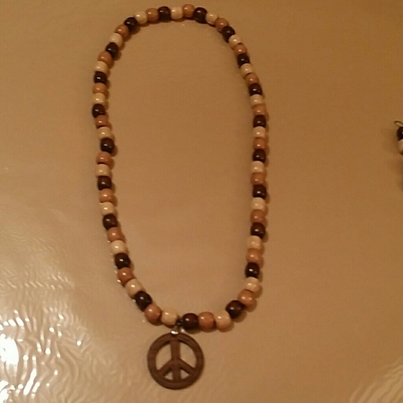 Jewelry - Picture 2 of 3