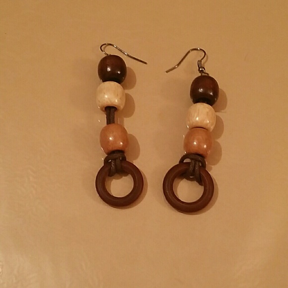 Jewelry - Picture 3 of 3