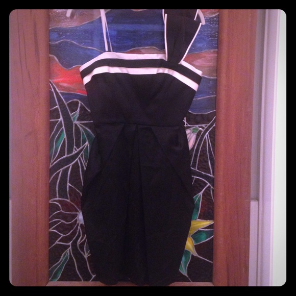 BCBG MMAXAZRIA Cocktail Dress