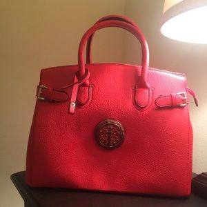 Red Amphora Tote with adjustable/removable strap!