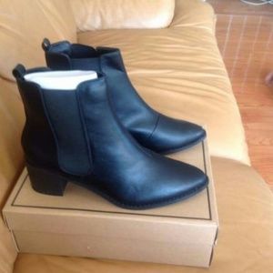 Brand new Black leather chelseas bootie size 11